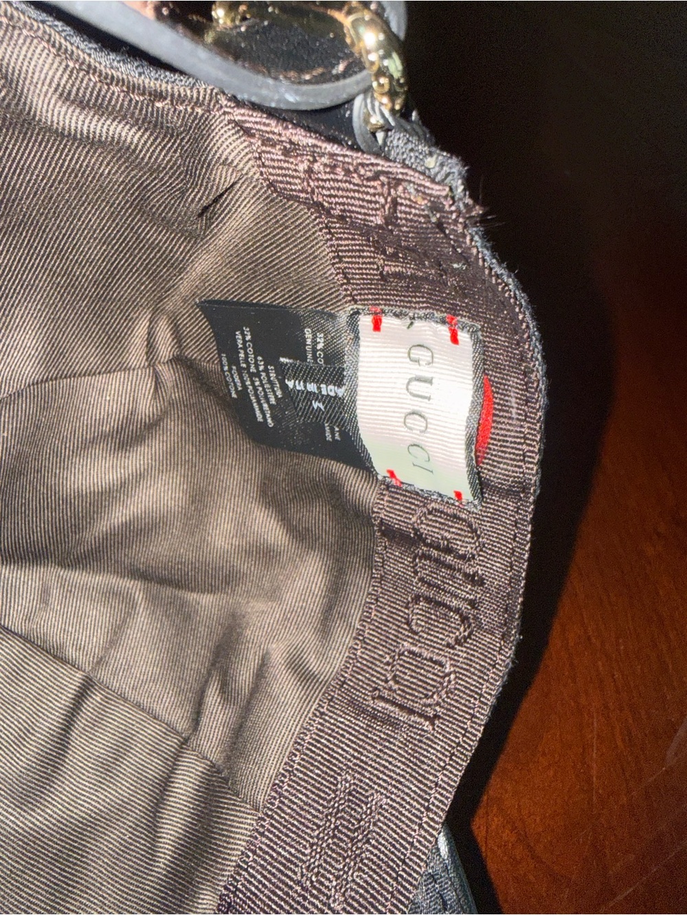 Gucci Black Cap with Gold Logo and Green-Red Web Stripes - Picture 7 of 7